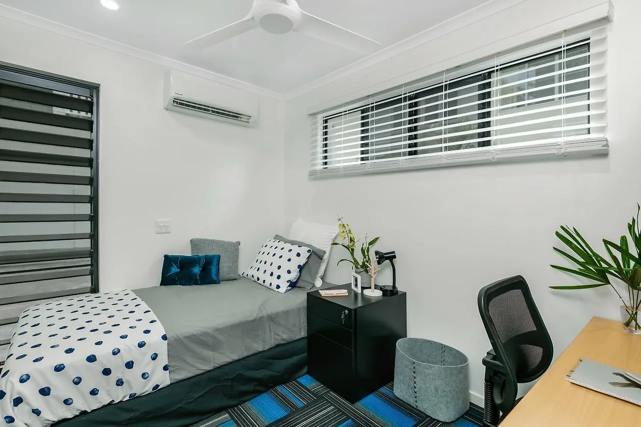 Hostel Mihaven Shared Living - Pembroke St Cairns