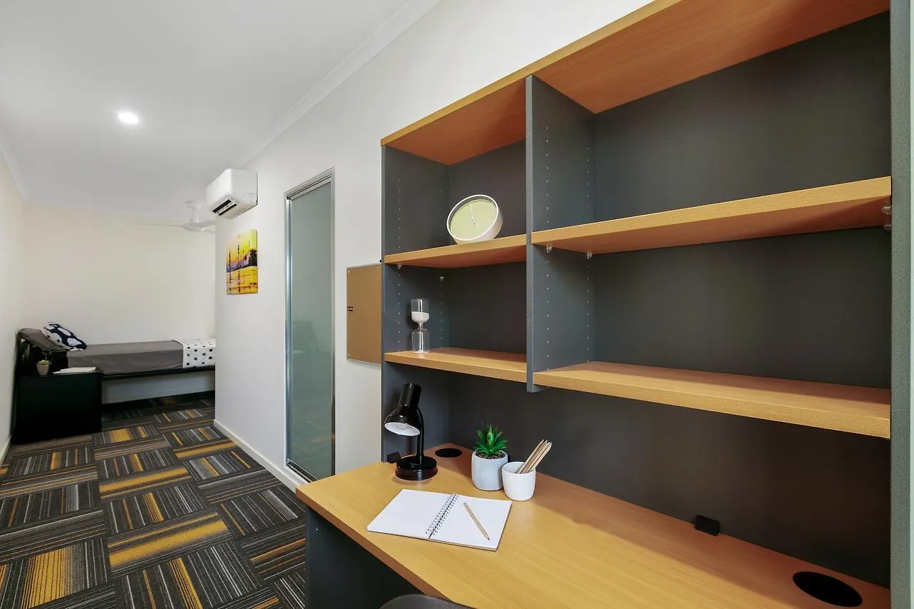 Mihaven Shared Living - Pembroke St Hostel Cairns 0*,  Australia